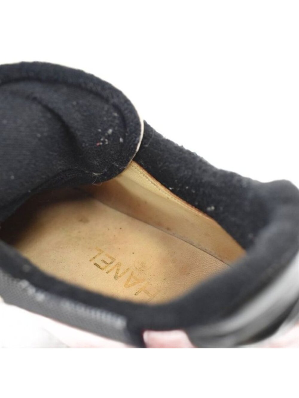 Chanel CC Logo Patent Leather Sneakers Red - Picture 6 of 7
